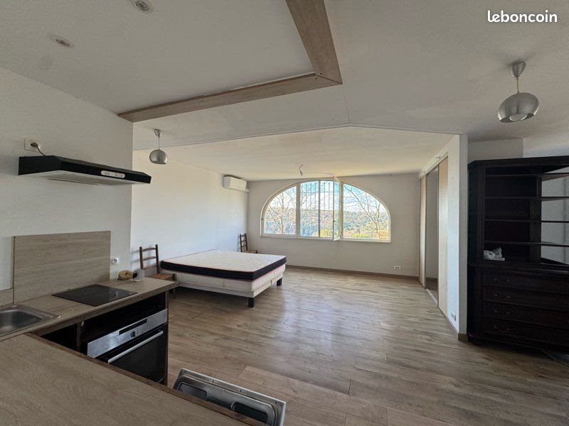 Appartement à louer, 80m², Nîmes