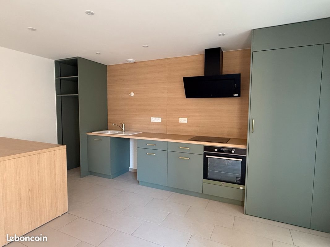 Maison à louer, 90m², Ceyssac