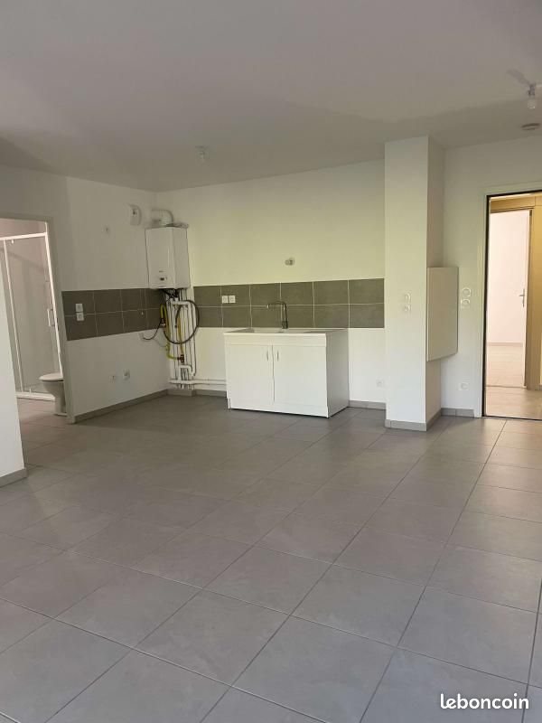 Appartement à louer, 45m², Lambesc