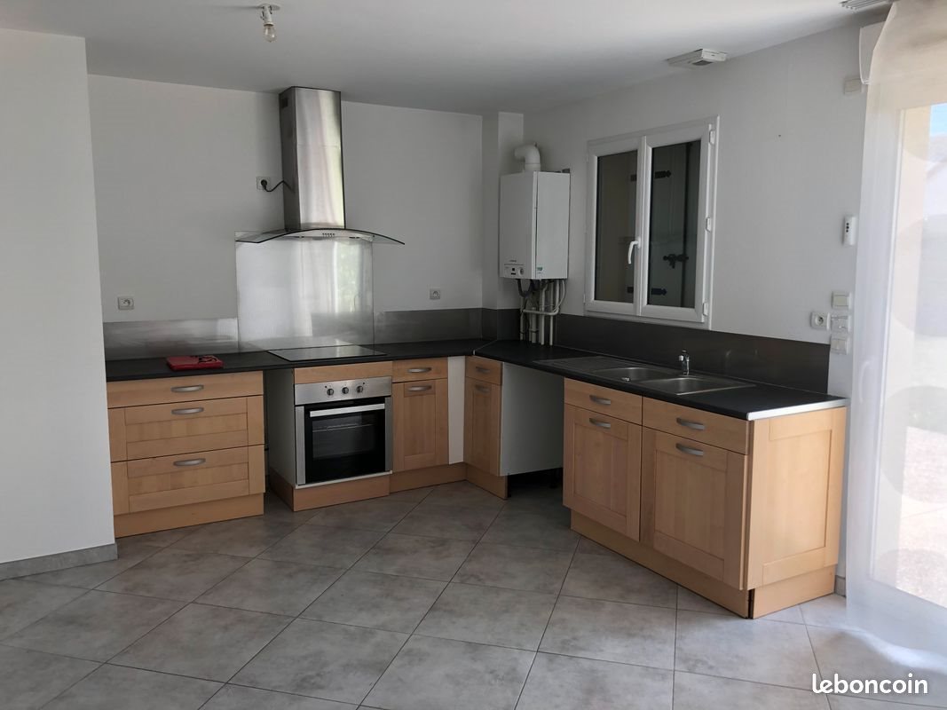 Maison à louer, 110m², Semoy
