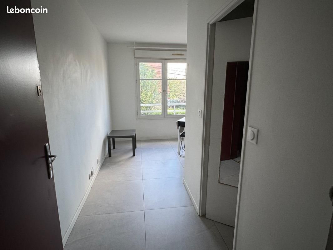 Appartement à louer, 18m², Pontault-Combault