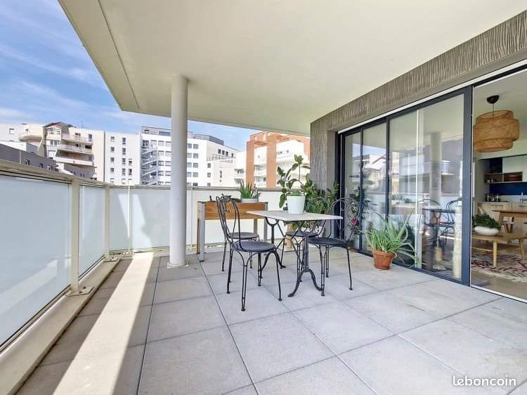 Appartement à louer, 80m², Lyon 7ème