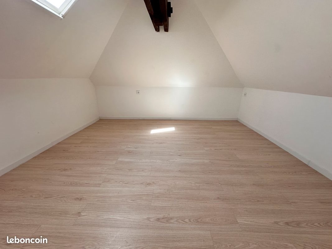 Appartement à louer, 44m², Lucquy