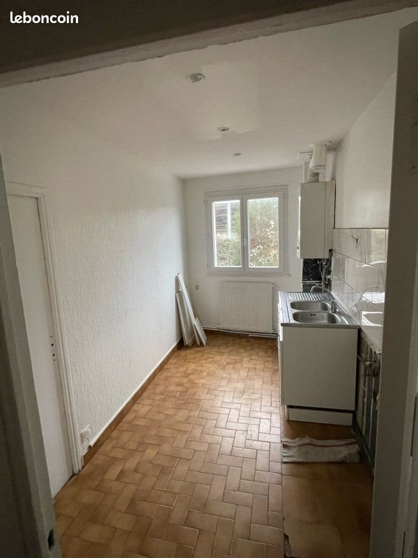 Appartement à louer, 61m², Stains