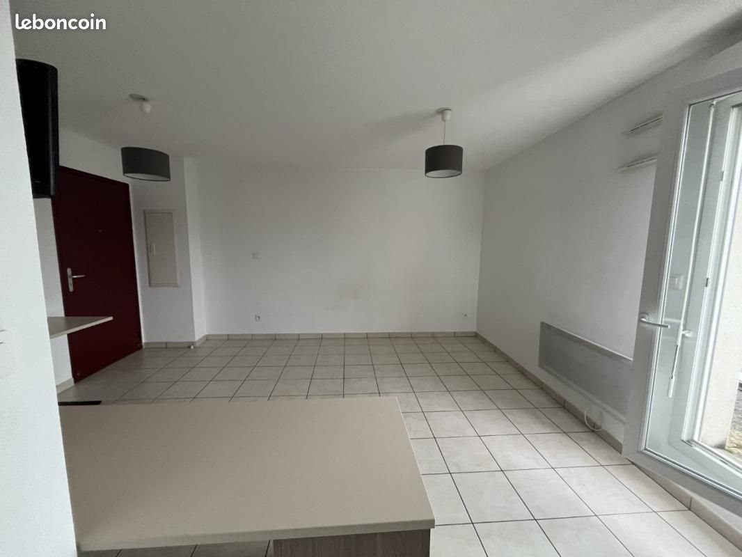 Appartement à louer, 24m², Saint-Etienne