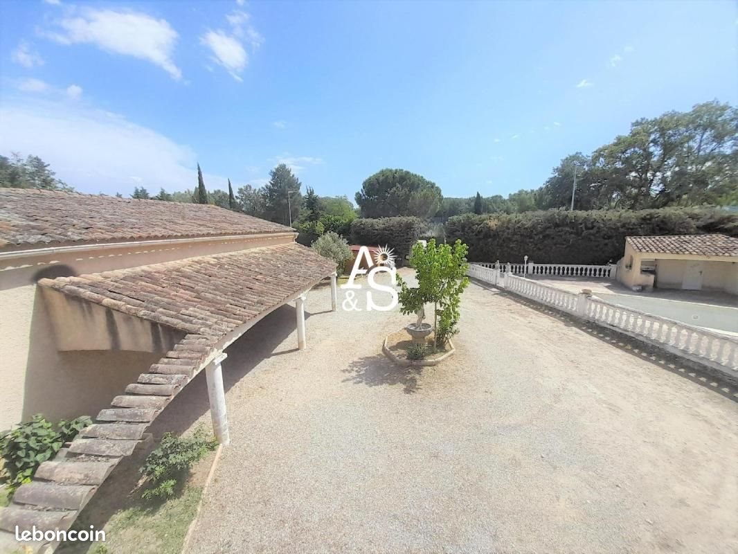 Maison à louer, 144m², Pertuis