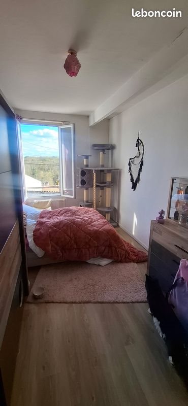 Maison à louer, 70m², Saintes