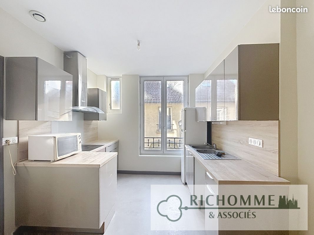 Appartement à louer, 61m², Reims