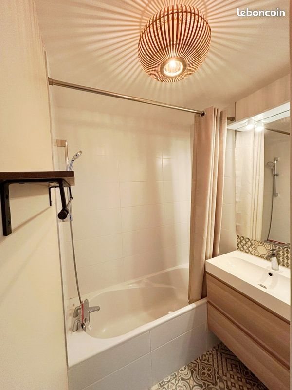 Maison à louer, 44m², Lyon 8ème