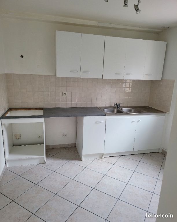 Maison à louer, 80m², Ymare
