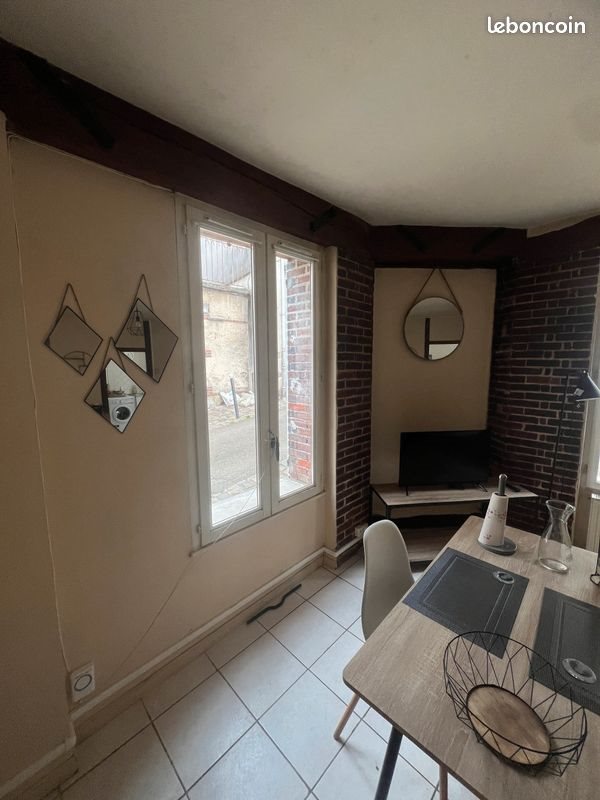 Appartement à louer, 25m², Joigny