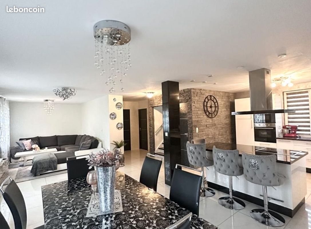 Maison à vendre, 117m², Maîche