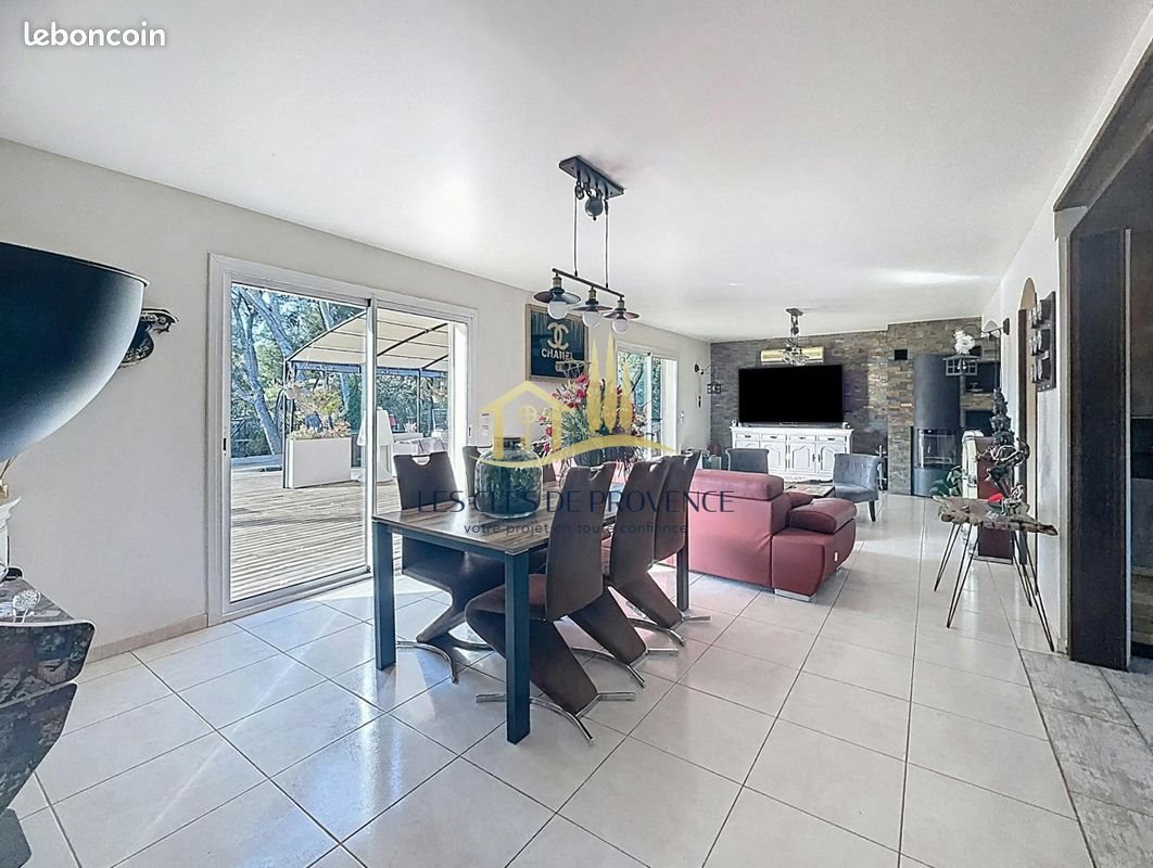 Maison à vendre, 154m², Rognac