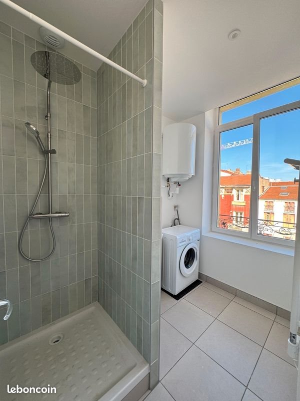 Appartement à louer, 45m², Saint-Etienne