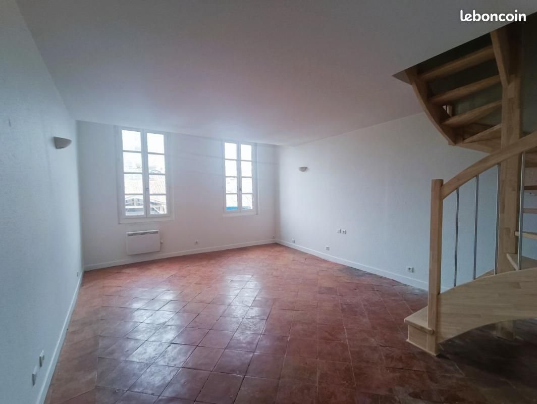 Appartement à louer, 94m², Revel