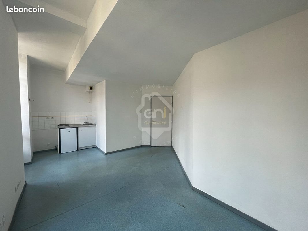 Appartement à louer, 23m², Nîmes
