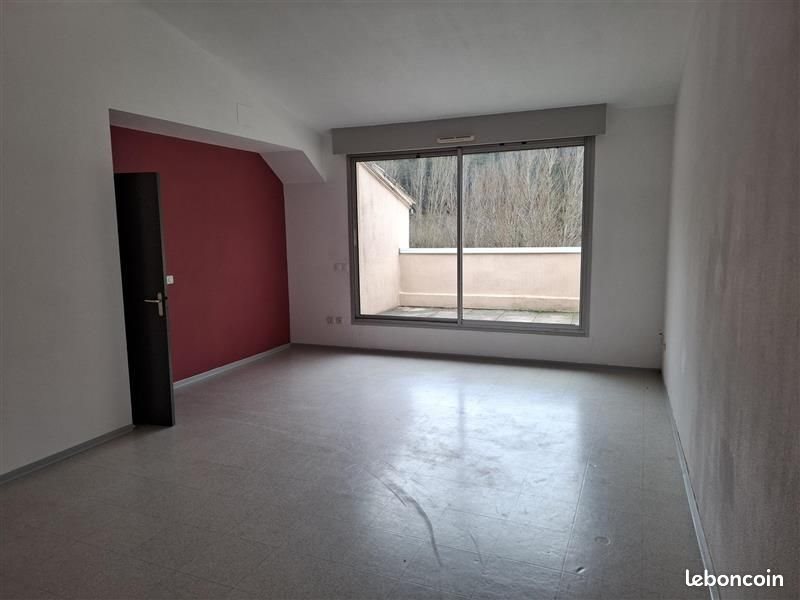 Appartement à louer, 93m², Avène