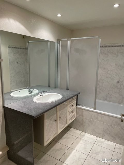 Appartement à louer, 46m², Nîmes