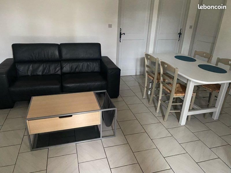 Appartement à louer, 50m², Angos