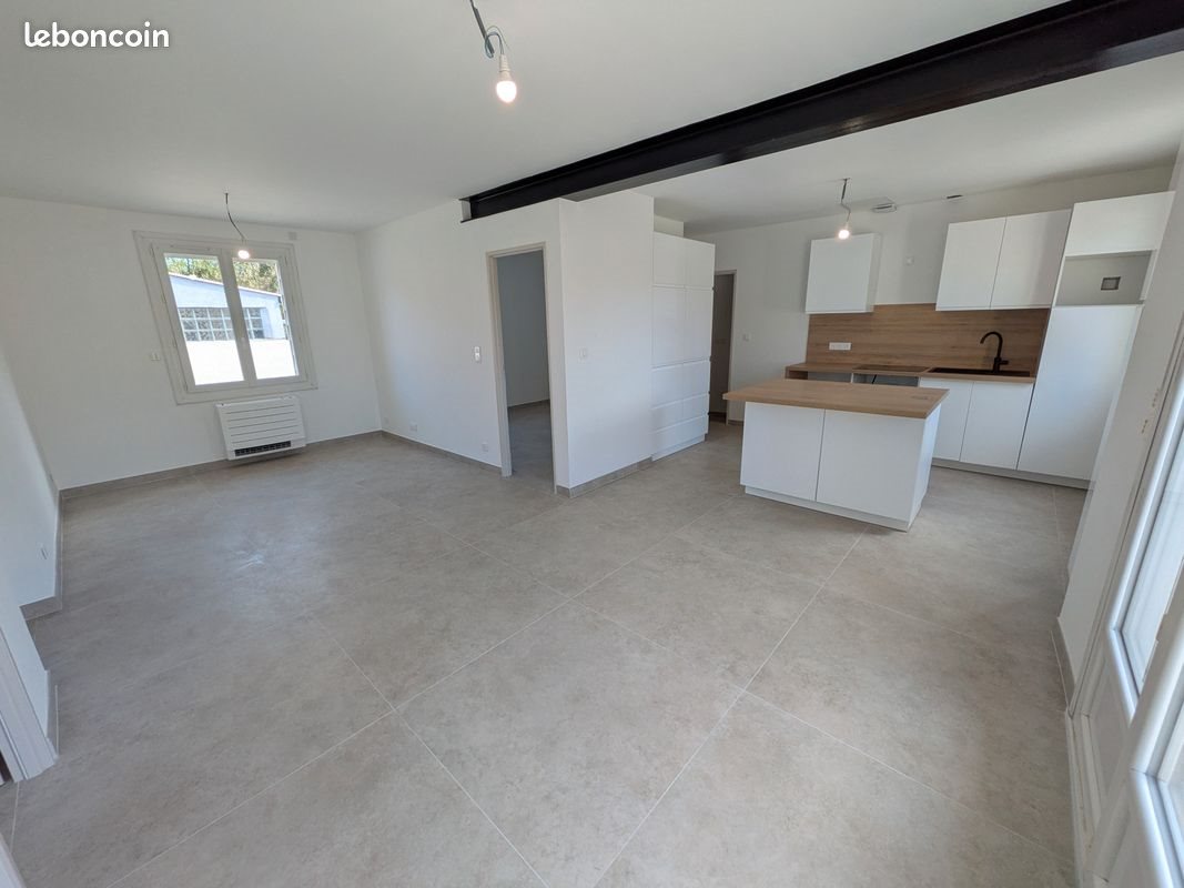 Maison à louer, 85m², Nîmes