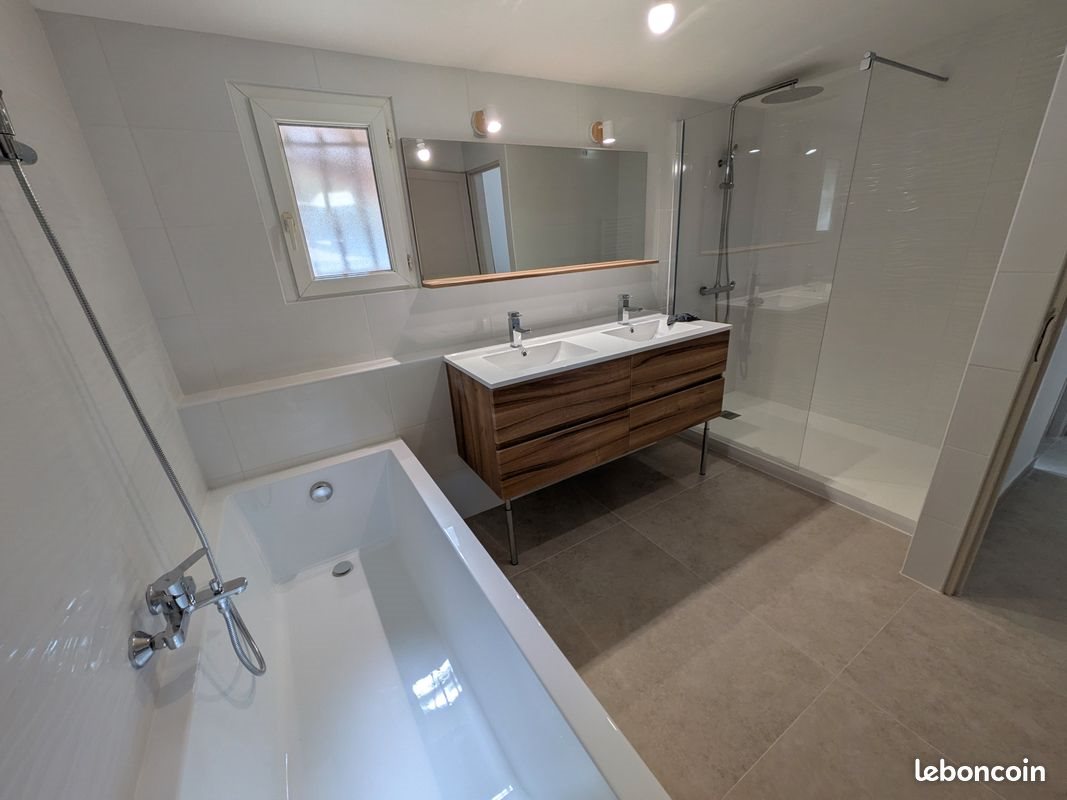 Maison à louer, 85m², Nîmes