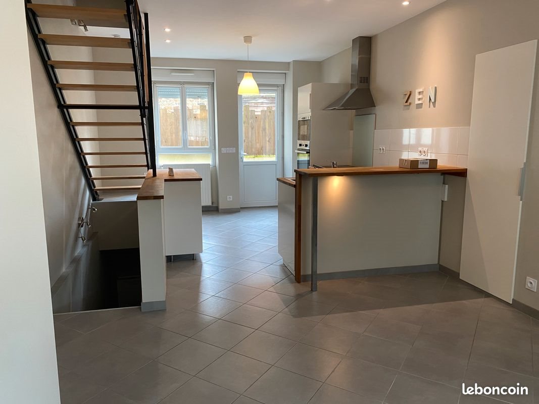 Maison à louer, 74m², Flers