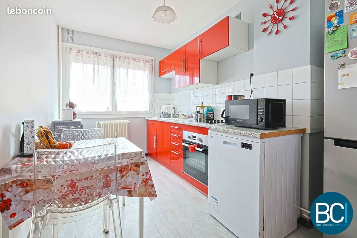 Appartement à vendre, 66m², Saint-Max