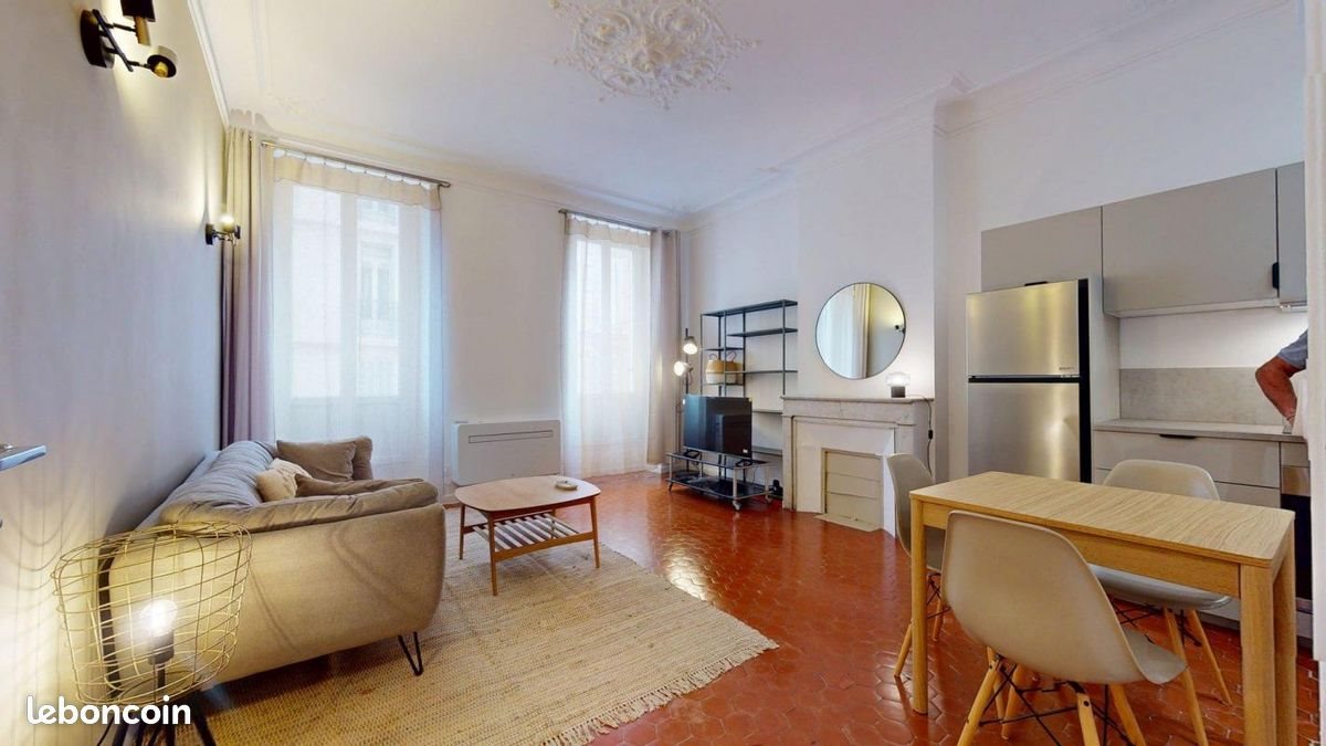 Appartement à louer, 47m², Toulon