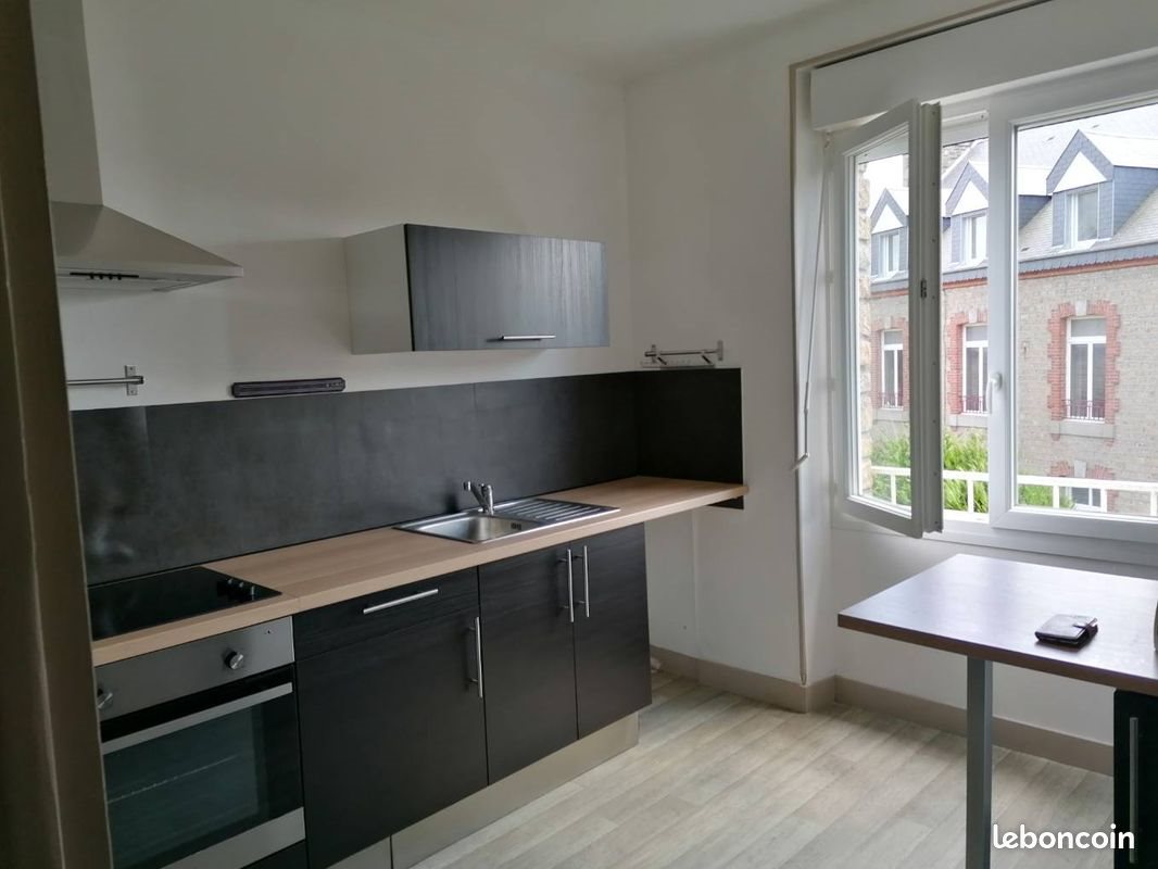 Appartement à vendre, 160m², Saint-Hilaire-du-Harcouët