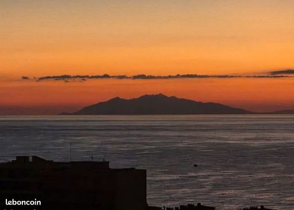 Appartement à louer, 82m², Bastia