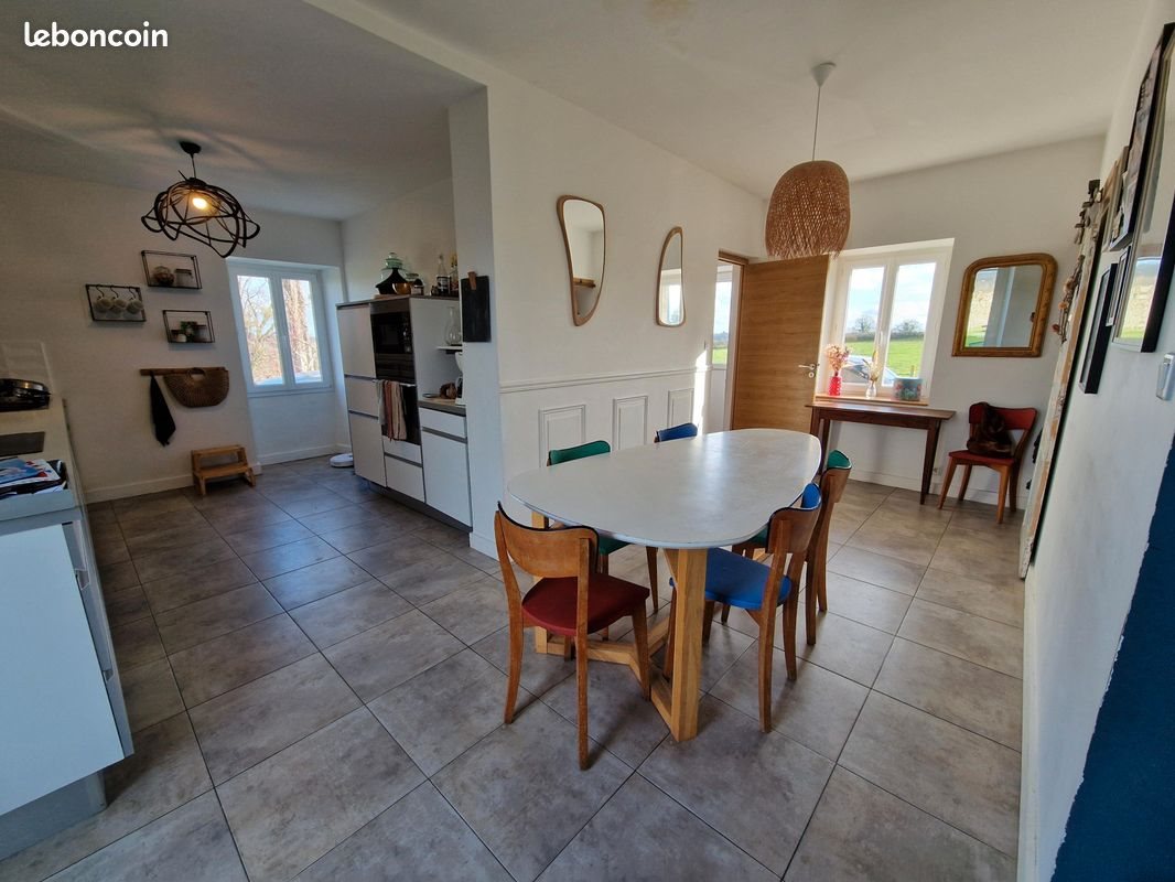 Maison à louer, 168m², Bressuire