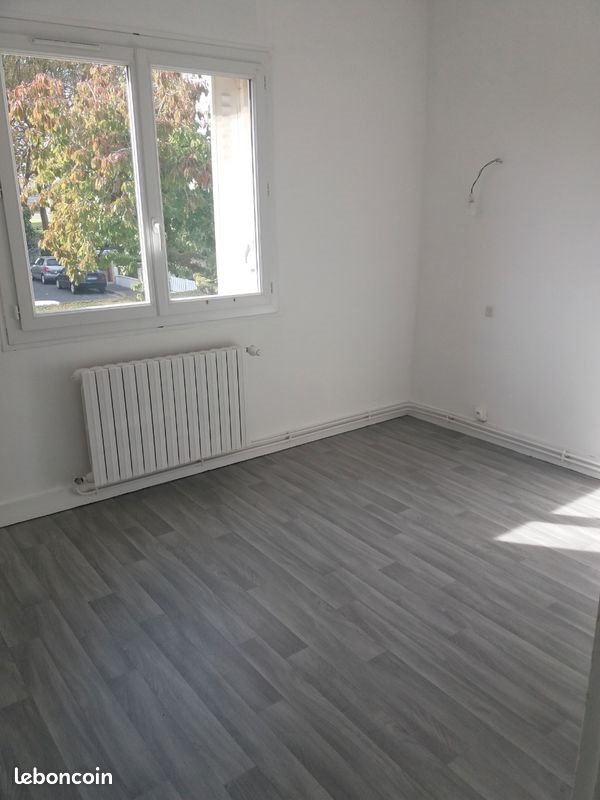 Maison à louer, 80m², Mehun-sur-Yèvre