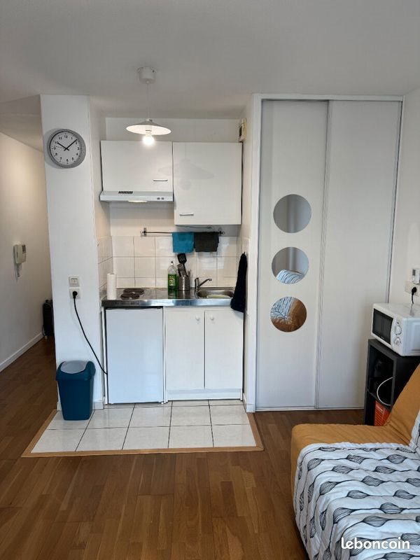 Appartement à louer, 23m², Bron