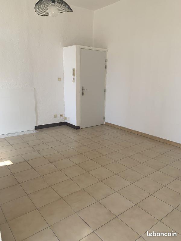 Appartement à louer, 26m², Courthézon