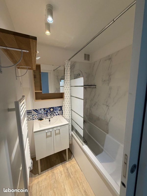 Appartement à louer, 42m², Paris 20ème