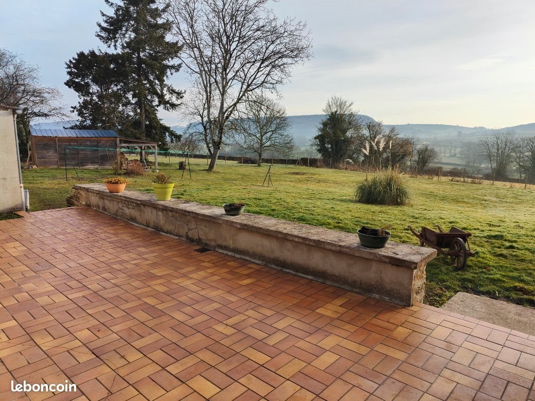 Maison à louer, 160m², Saint-Benin-d'Azy