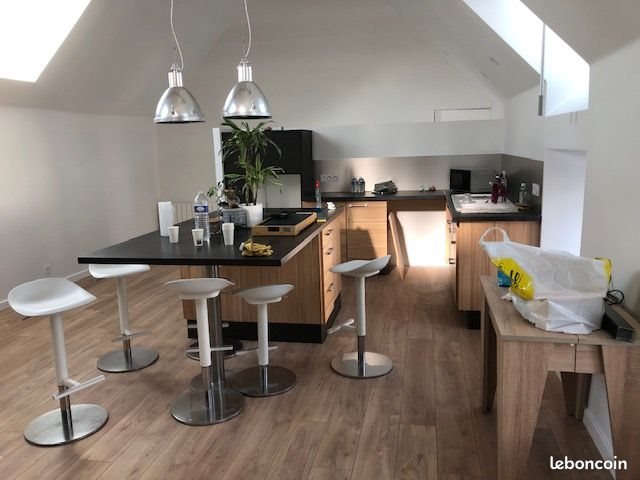 Maison à louer, 83m², Brandérion