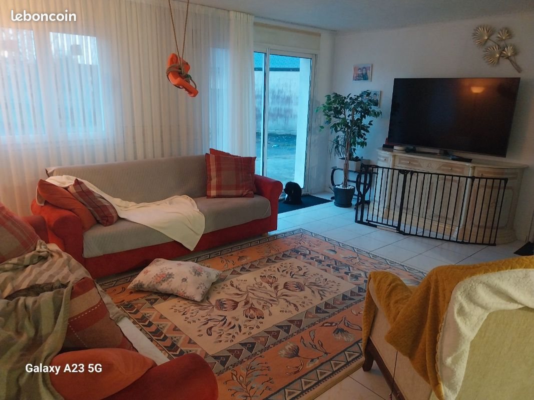 Maison à louer, 240m², Trégueux