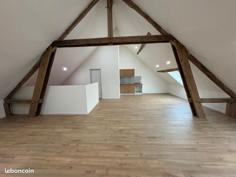 Appartement à louer, 80m², Bouville