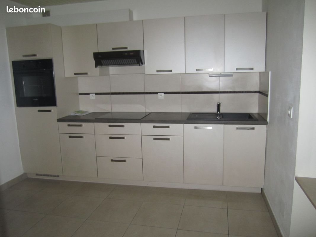 Maison à louer, 86m², Mainvillers