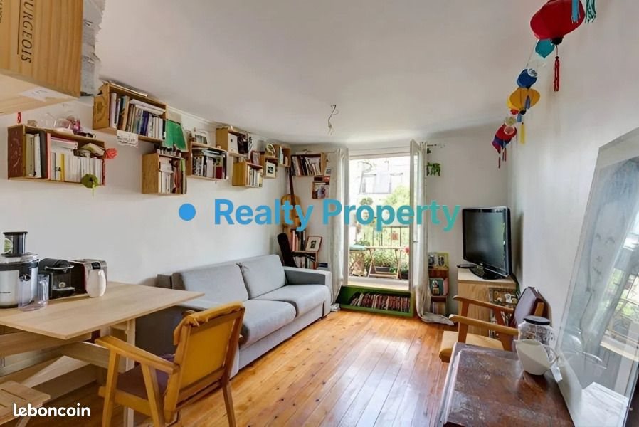 Appartement à louer, 27m², Paris 18ème