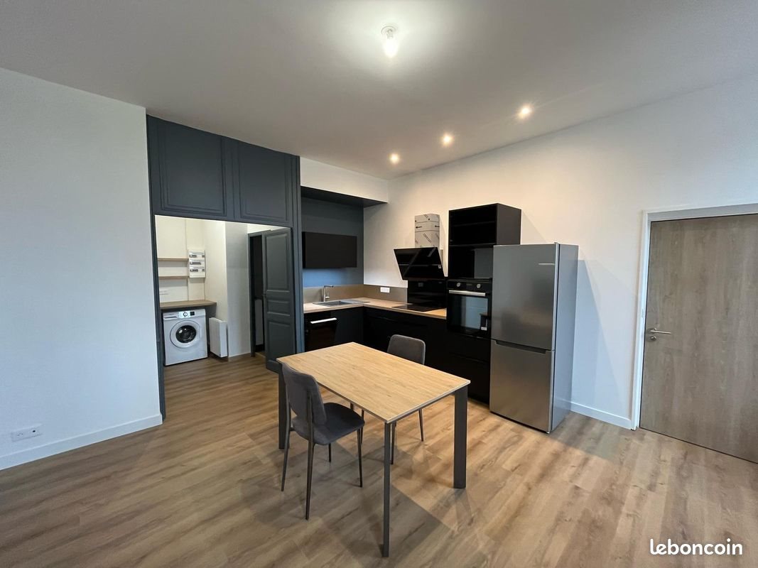 Appartement à louer, 44m², Saint-Yrieix-la-Perche