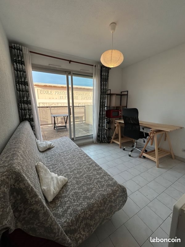 Appartement à louer, 18m², Nîmes