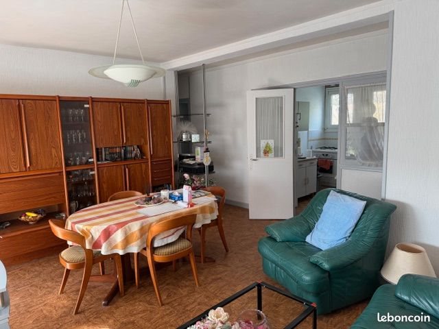 Appartement à vendre, 83m², Saint-Max
