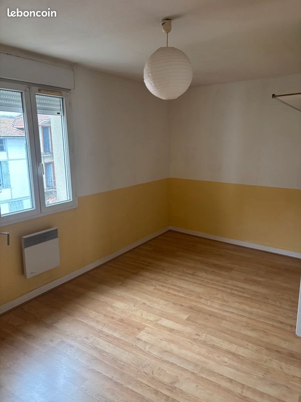 Appartement à louer, 50m², Aurillac