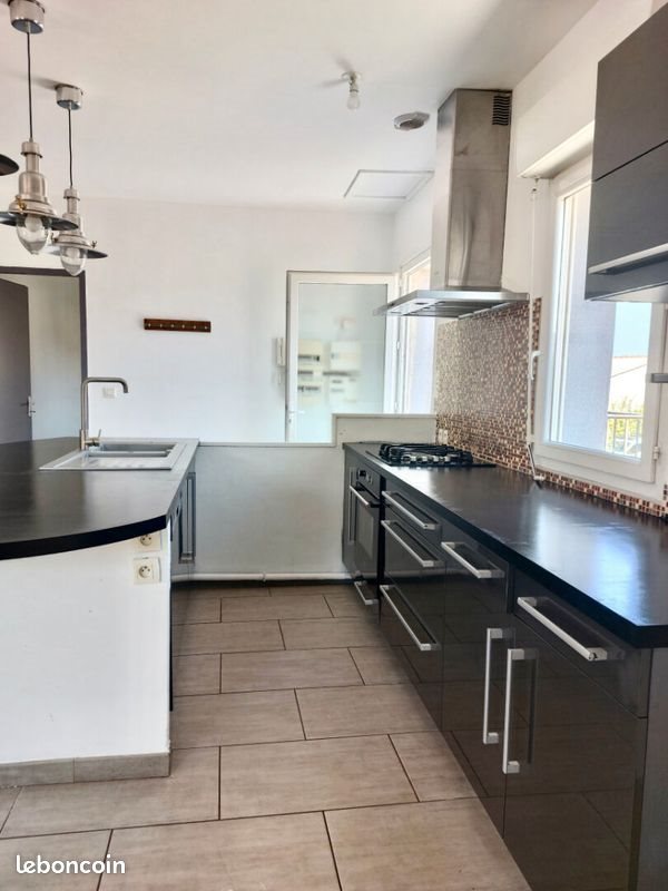 Appartement à louer, 107m², Saint-Rémy-de-Provence