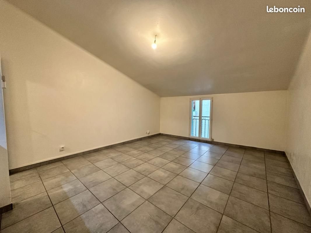 Appartement à louer, 26m², Thuir