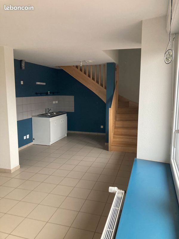 Appartement à louer, 71m², Lyoffans