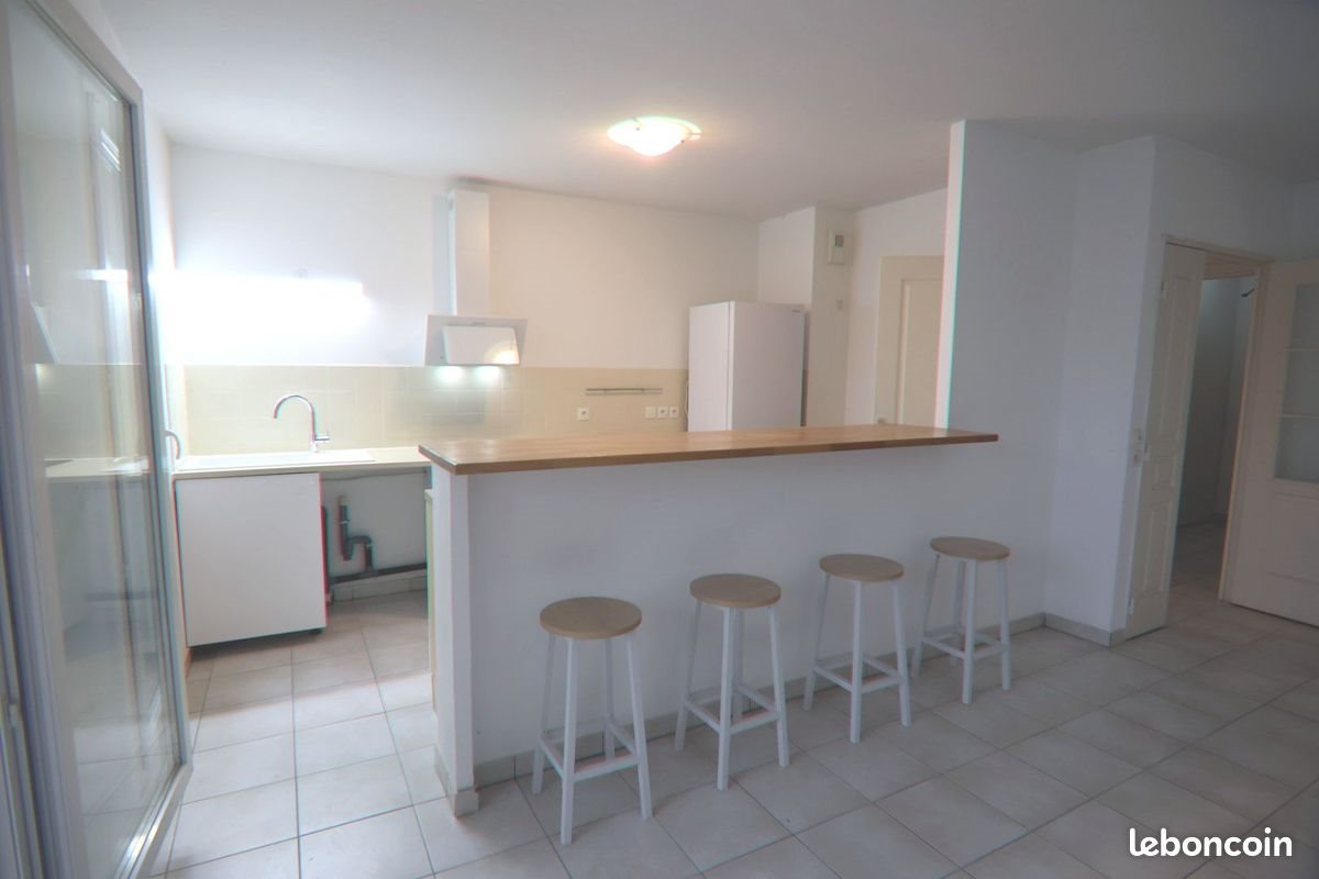 Appartement à louer, 67m², Colomars