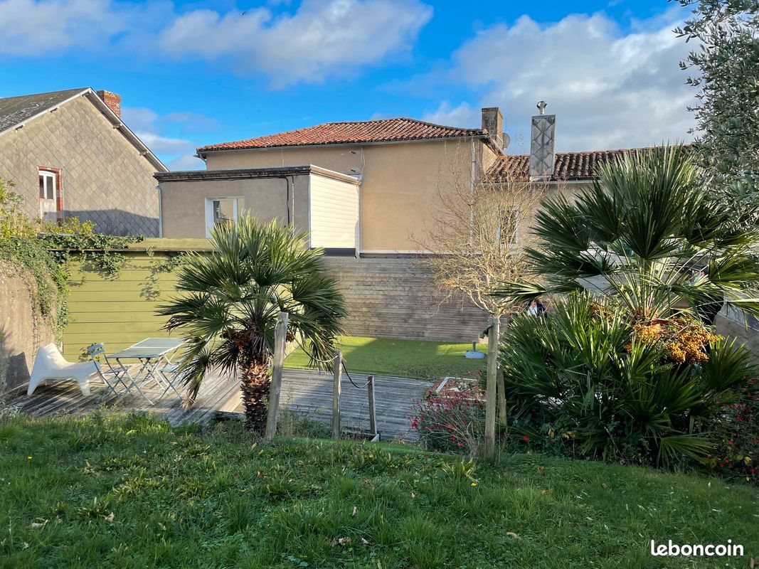Maison à louer, 123m², Mortagne-sur-Sèvre